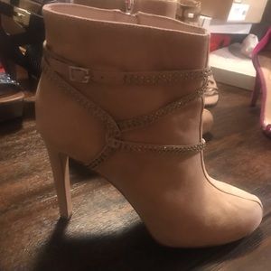 SALE!!! Vince Camuto Boot Heels
